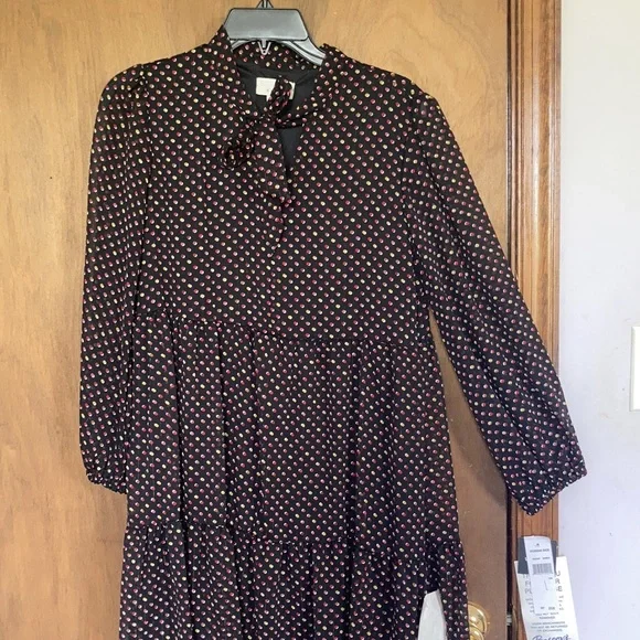 Signature multi colored polka dot w metallic accents size MP - Picture 4 of 17